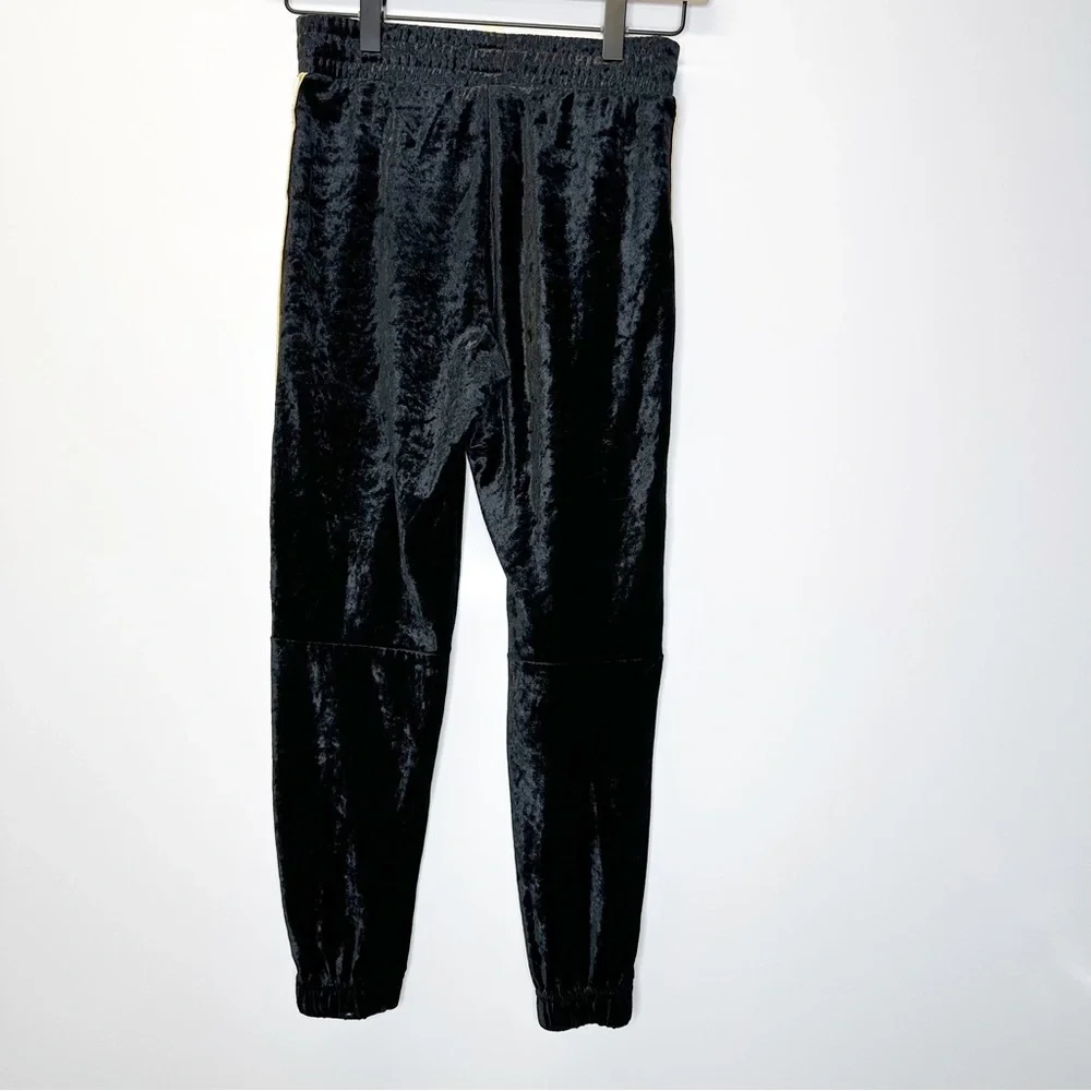 Nike Youth Kids Black velour track pants jogger size small